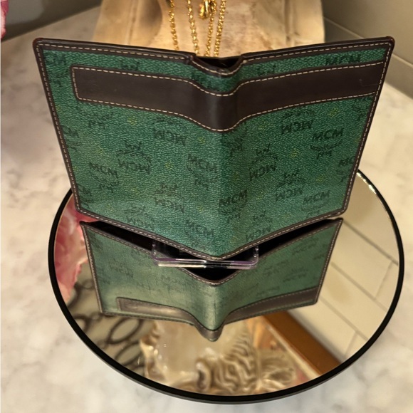 EUC MCM Green and Brown compact unisex Wallet with branded dust bag - Picture 4 of 6